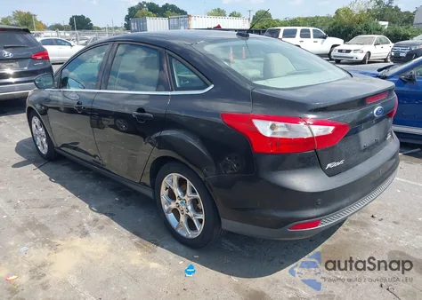 2012 Ford Focus Sel z USA, uszkodzony, nr VIN 1FAHP3H27CL402354